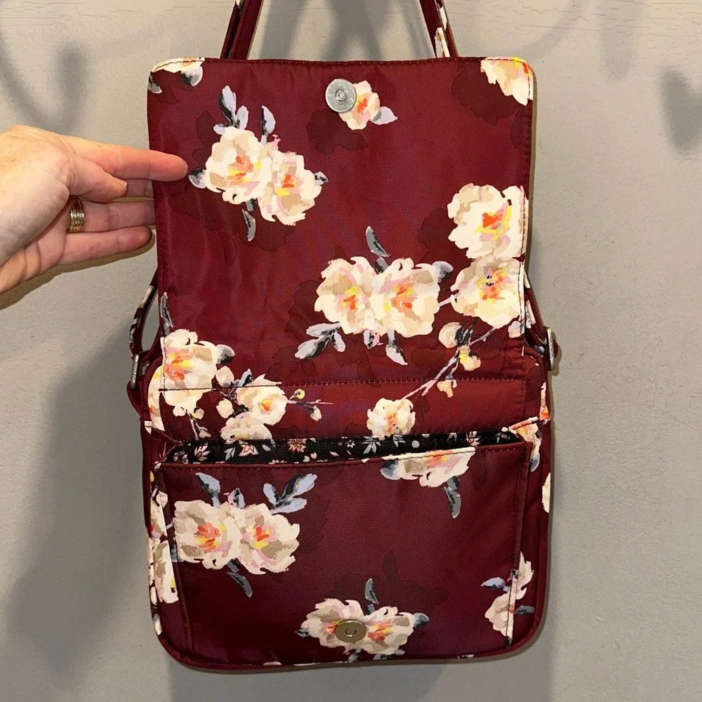 Vera Bradley Blooms & Branches Medium Hipster Crossbody Bag in Performance Twill